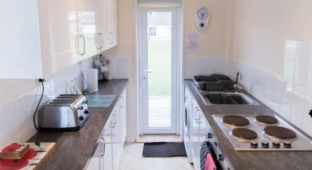 Коттедж Premier с 3 комнатами Seaview Holidays - Salterns Village