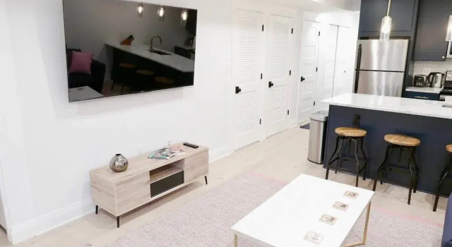 Slumber in Sophistication in Shaw-pkg, Забронировать Апартаменты/квартира Апартаменты Вашингтона, рядом с Frederick Douglass Memorial Hall, Апартаменты/квартира