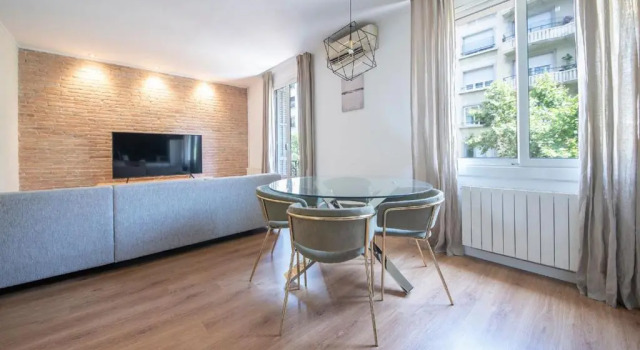Апартаменты с балконом You Stylish Business Apartments