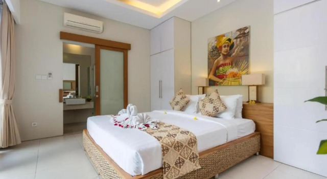 Bali Easy Living Canggu, Book Villa Hotels in Tibubeneng with a Pool, Swimming Pool