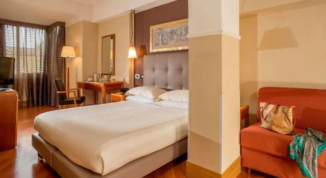 Номер Standard The Spring House Hotel Rome Vatican, Tapestry Collection Hilton