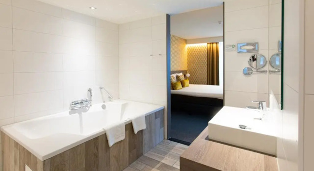 Полулюкс Van der Valk Hotel Groningen-Hoogkerk