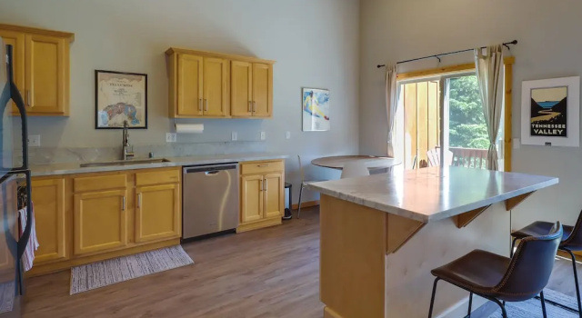 Апартаменты Truckee Retreat w/ Fireplace & Community Amenities