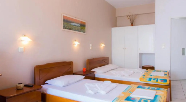 Chrysa House, Забронировать Отель Отели Камараи с парковкой, Парковка
