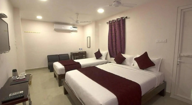 OYO 9815 Hotel San Bay Residency