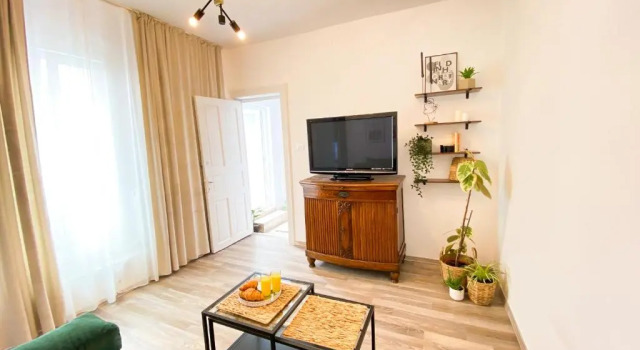 Villa 56, Rezerwuj Willa Wille w Constanta, w pobliżu Ovidiu Square, Willa