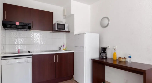 Апартаменты с 3 комнатами Comfort Aparthotel Six-Fours