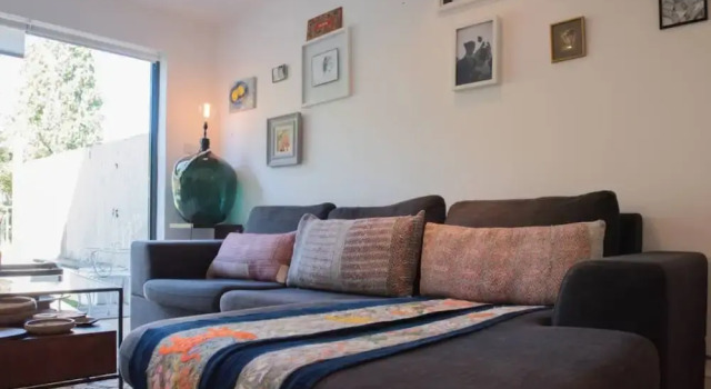 Stylish 2 Bedroom Flat Overlooking The River, Забронировать Отель Отели Лондона 3 звезды, рядом с Southside Shopping Centre, 3*