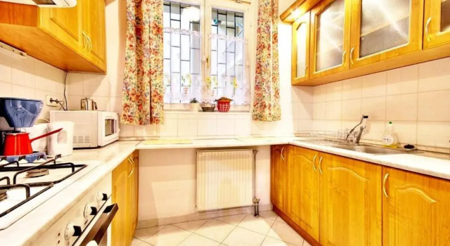 Апартаменты Vibrant 3 Bedroom Apartment In The Pulsing Heart Of Budapest