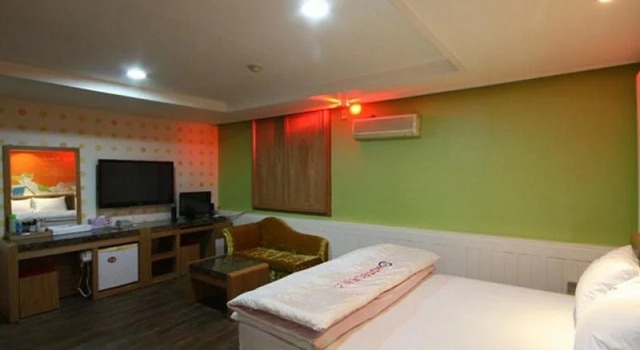 Prince Motel, Rezerwuj Motel Hotele w Hyomok z parkingiem, Parking