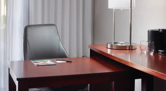 Номер Standard Courtyard Charlotte SouthPark