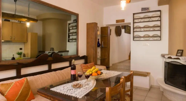 [kritsa house]