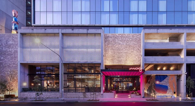 Moxy Sydney Airport, Забронировать Отель Отели и гостиницы Сиднея, рядом с Manhattan Superbowl, Отель