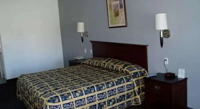 Texas Inn & Suites, Buchen Sie Gasthaus Günstige Hotels in Rio Grande Valley