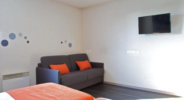 Номер Comfort Campanile PRIME - Lyon Meyzieu Eurexpo Arena Stadium