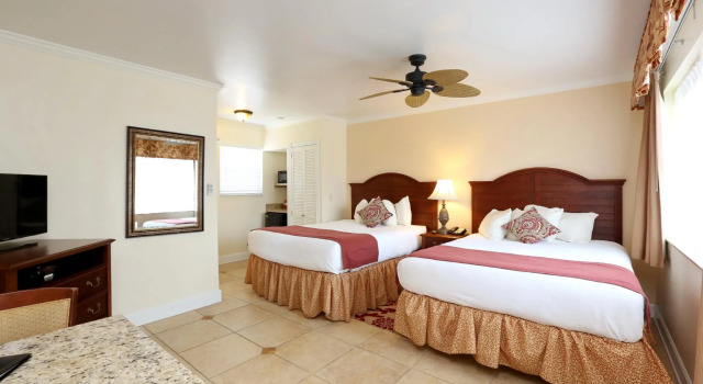 Четырёхместный номер Standard La Fiesta Ocean Inn & Suites
