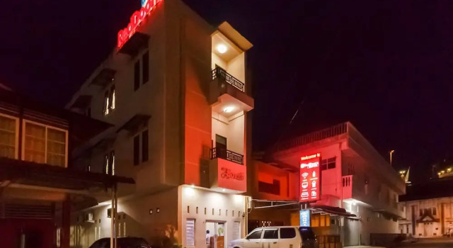 RedDoorz @ Haraito Tarutung, Rezerwuj Hotel Tarutung Sumatra