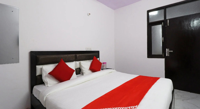 OYO 47524 Hotel Signature Village