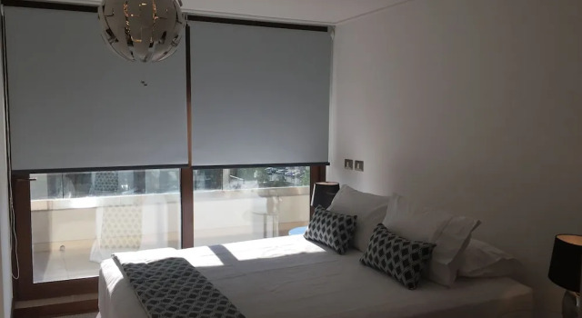 Las Condes con terraza, piscina, AC y parrilla, Buchen Sie Ferienwohnung Las Condes Metropolitan Region, in der Nähe von Einkaufszentrum Apumanque Mall