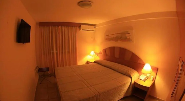 Четырёхместный номер Luxury с балконом Garbos Soleil Hotel