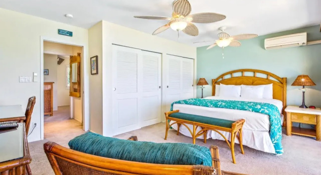 Lokelani #B203 - 2 Br condo by RedAwning