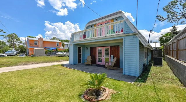 Deja Blue by Book That Condo, Book Feriehus Hoteller i Lower Grand Lagoon med parkering, Parkering