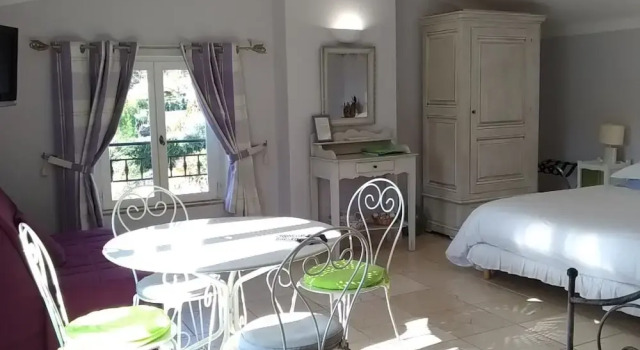 Двухместный номер Comfort с красивым видом из окна LEscale Provençale