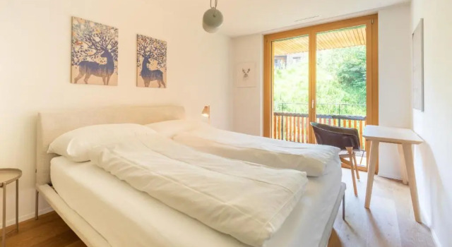 Vallada 11-06, Book Hotel Flims 