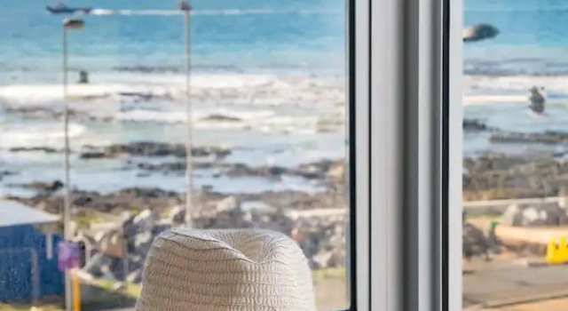 Коттедж Cape Towns Charming Seaside Avaya Apartment