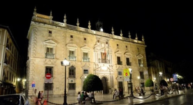Apartment With 3 Bedrooms in Granada, With Wonderful City View, Balcon, Забронировать Апартаменты/квартира Гранада Granada Province, рядом с Музей народных традиций и искусств Los Tiros de Granada