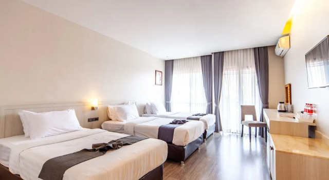 Трёхместный номер Superior с балконом Rung Aroon Hotel By Le Siri