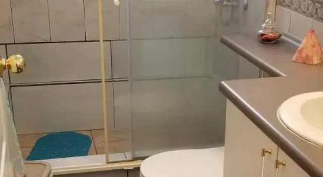Rento Habitacion Con Bano Privado Norte De Quito