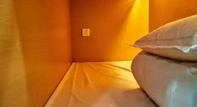Кровать в общем номере (мужской номер) LLYouth Hostel (Chenghua East Railway Station Yinghui Road Metro Station Branch)