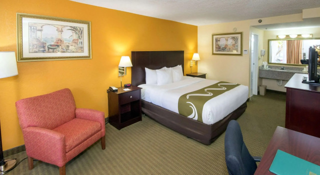 Двухместный номер Standard Quality Inn & Suites Conference Center