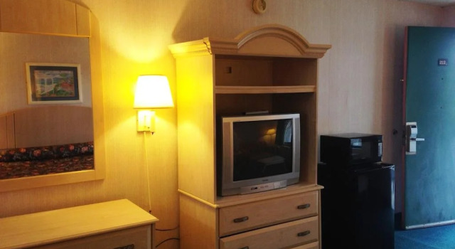 Royal Inn Columbia/Fort Jackson, Rezervați Hotel St. Andrews Statele Unite ale Americii