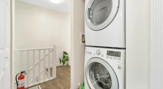 3 bd Home Aberdeen Center Elevate Rooms, Đặt Khách sạn Richmond Lower Mainland British Columbia