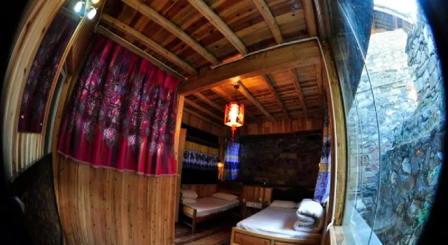 Семейный номер Standard с балконом и с красивым видом из окна Sean Spring Guesthouse
