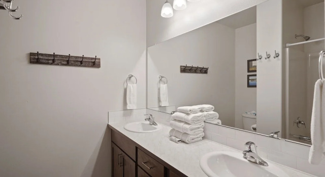 Коттедж 172 Avocet 4 Bedroom Home by RedAwning