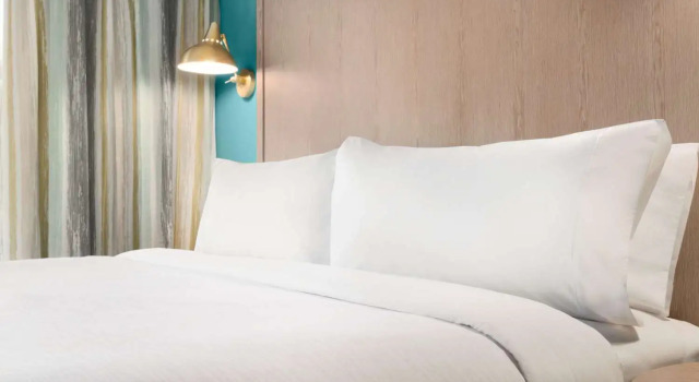 Люкс Embassy Suites By Hilton Boulder