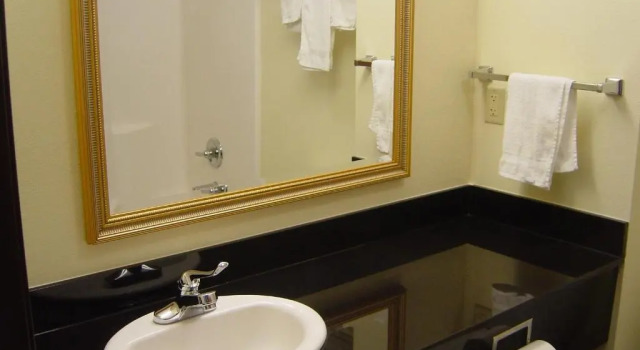 Номер Standard Hometown Inn & Suites