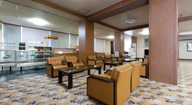 OYO Hotel Kitaguni Grand Hotel Tsuruga, Varaa Hotelli Hotellit Fukui pysäköinnillä, Pysäköinti