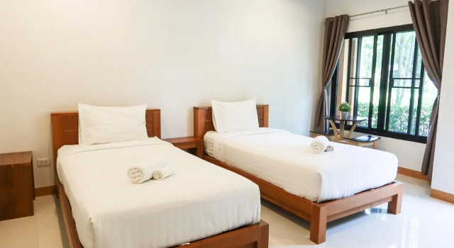 Baan Klang Suan Resort, Boek Resort Lang Suan 