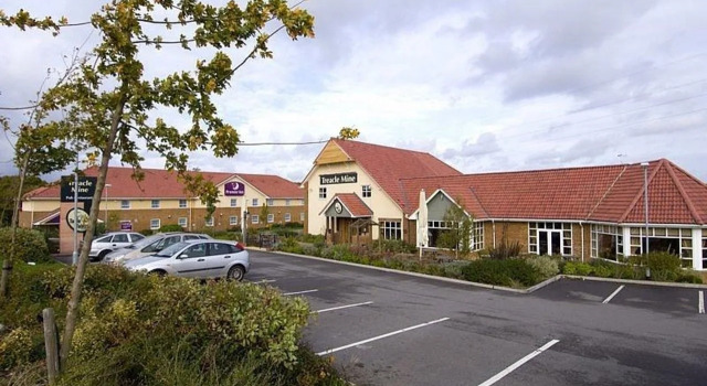 Premier Inn Eastbourne - Polegate, Забронировать Отель Отели Исторического графства Суссекса 3 звезды, 3*