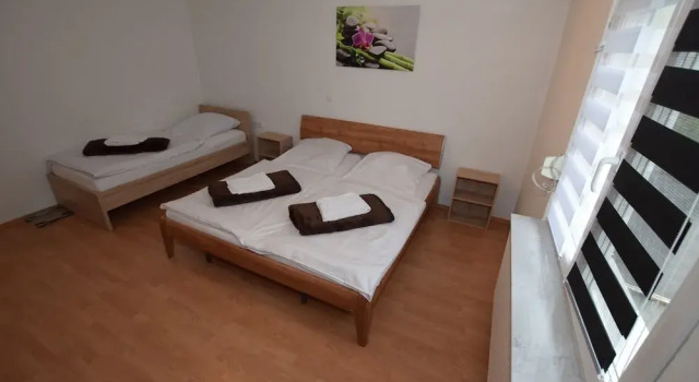 AB Apartment 25