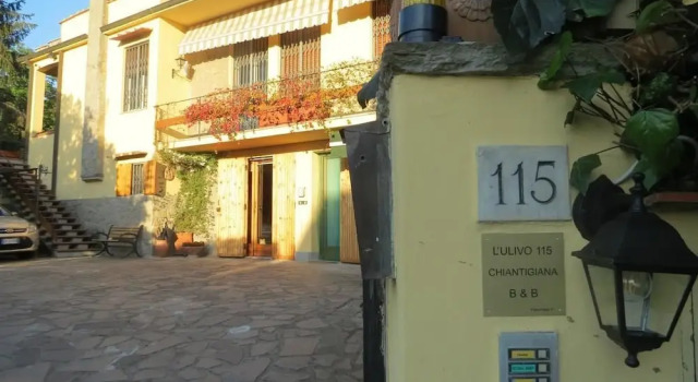 Lulivo Chiantigiana 115, Book Bed and Breakfast Florence Tuscany