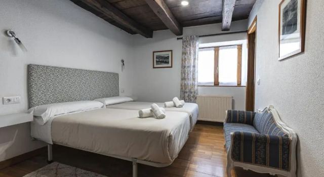 Двухместный номер Standard Hostal Etxeberri