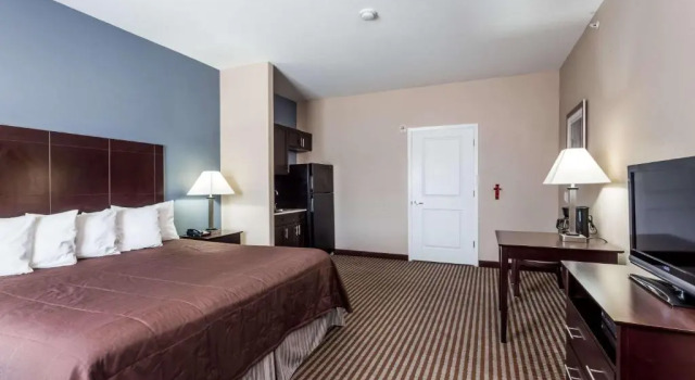 Люкс Atria Inn & Suites