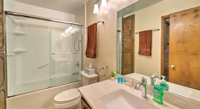 Bullhead City Home < 1/2 Mi to River & Boat Launch
