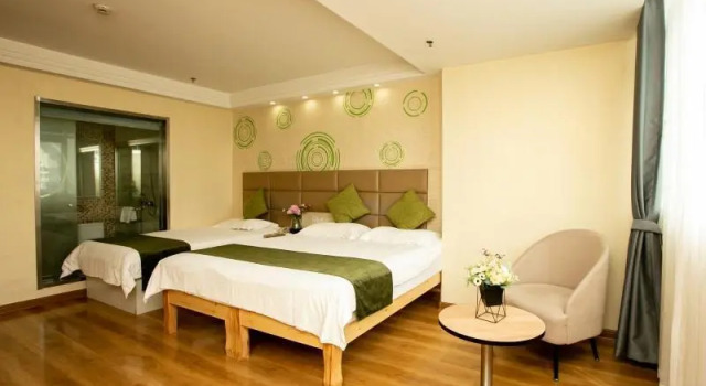 Семейный номер Standard GreenTree Inn JiangSu XuZhou Feng County LiuBang Plaza Express Hotel