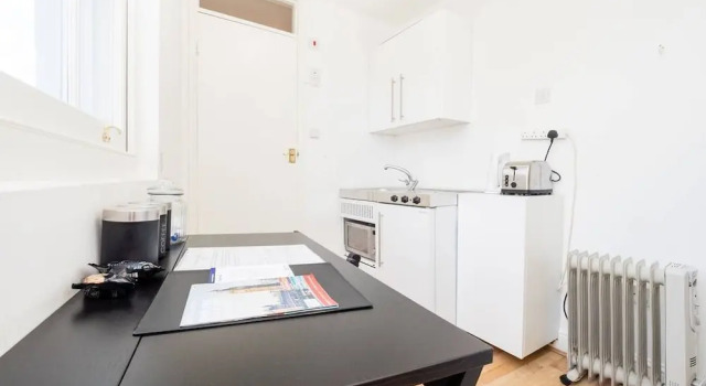 Top Floor Compact Apartment Notting Hill, Забронировать Апартаменты/квартира Апартаменты Лондона, рядом с Улица Уэстбурн-Гроув, Апартаменты/квартира